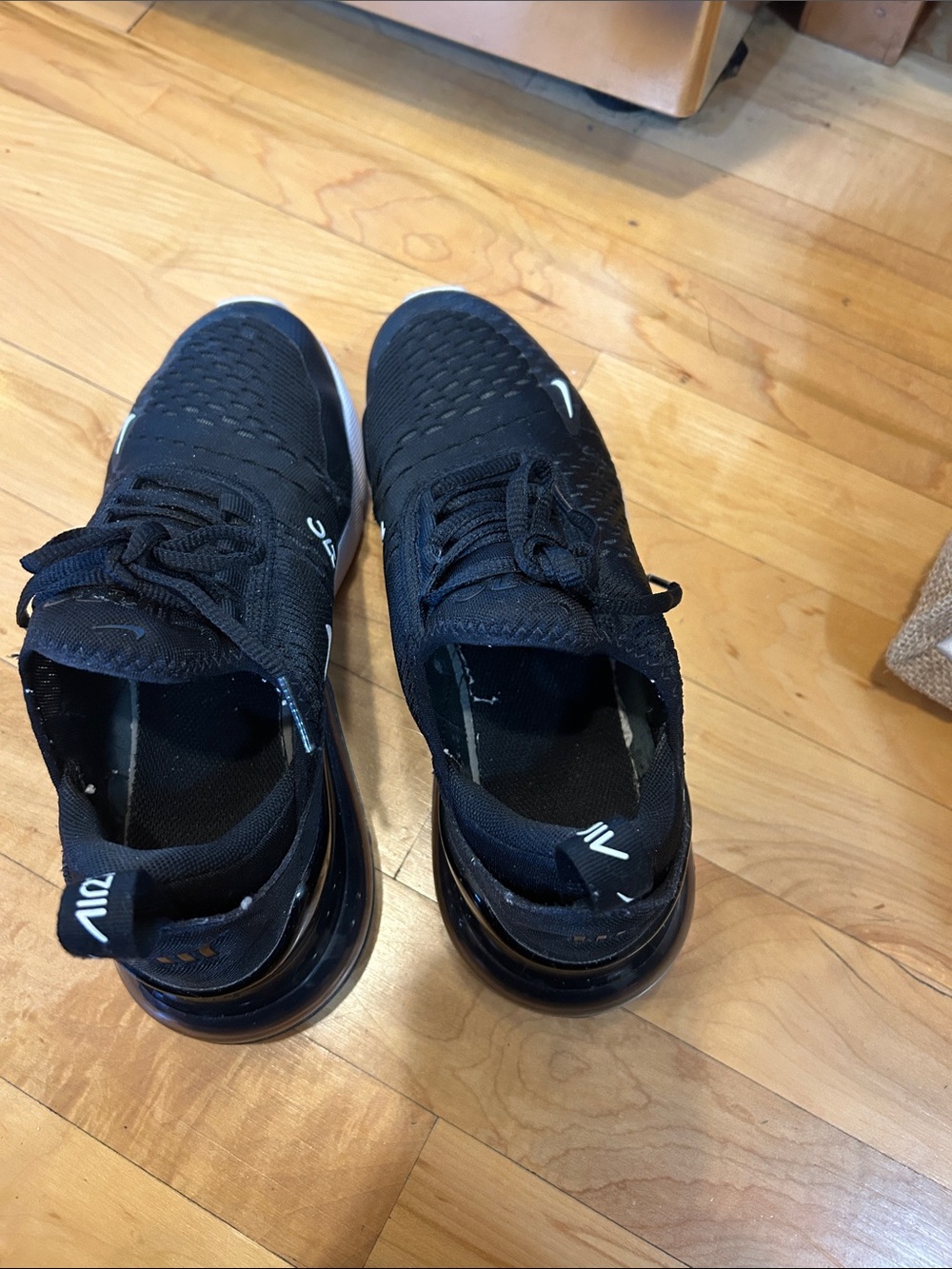 Nike Black Athletic Sneakers with White Accents 270 air